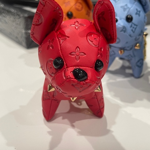 🔑1 Luxury Inspired 🐶Keychain - Picture 12 of 15